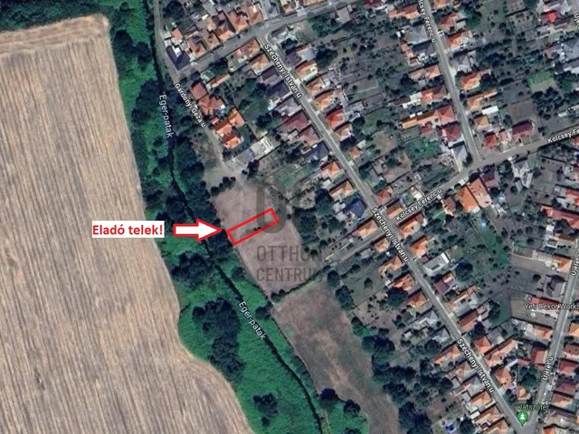 Eladó telek Andornaktálya 727 nm