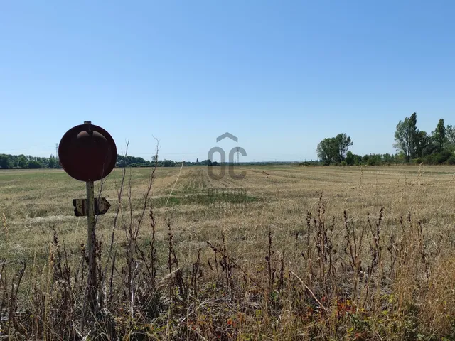 Eladó telek Gyöngyös, Déli iparterület 63752 nm