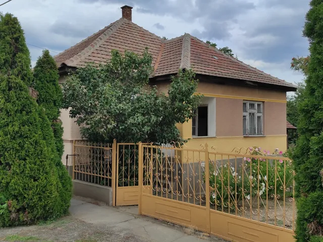 Eladó ház Tófalu 90 nm
