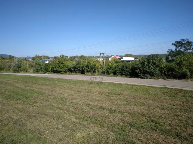 Eladó telek Eger, Lajosváros 1474 nm