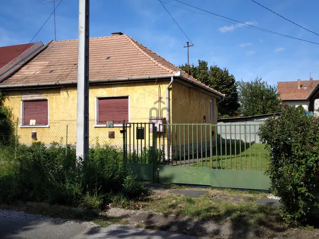 Eladó ház Eger, Lajosváros 77 nm