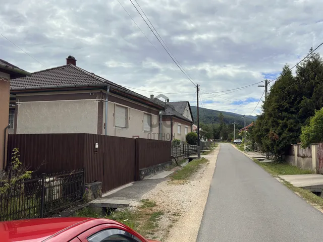 Eladó ház Nagyvisnyó 189 nm