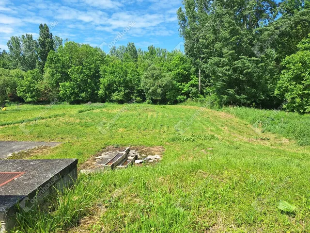 Eladó telek Fertőhomok 1428 nm