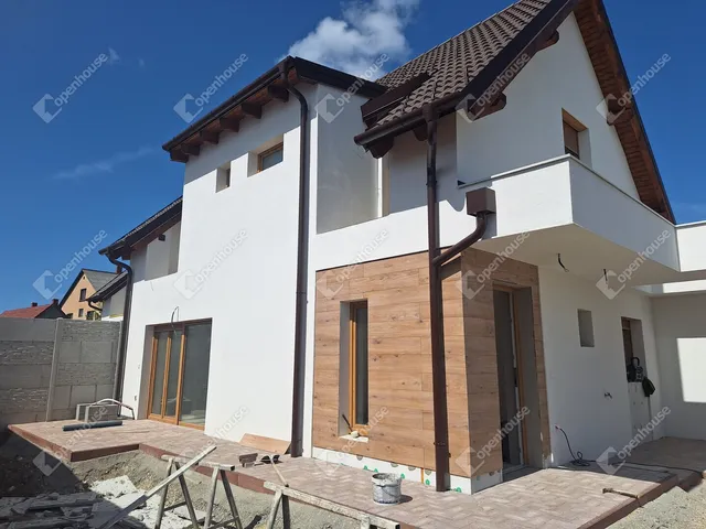 Eladó ház Kapuvár, Városközpont 90 nm