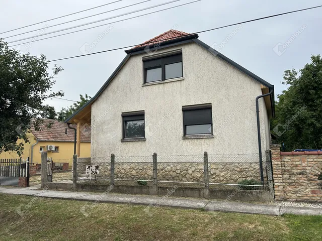 Eladó ház Farád 150 nm