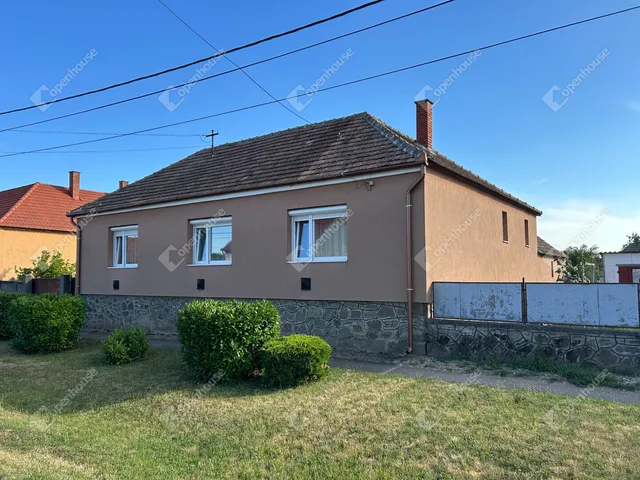 Eladó ház Répcelak 130 nm