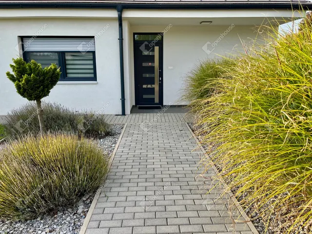 Eladó ház Hövej 115 nm