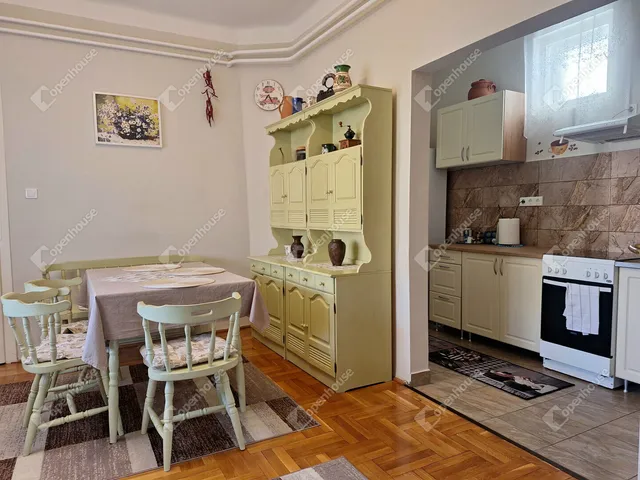 Eladó ház Rábatamási 95 nm