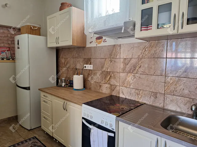 Eladó ház Rábatamási 95 nm