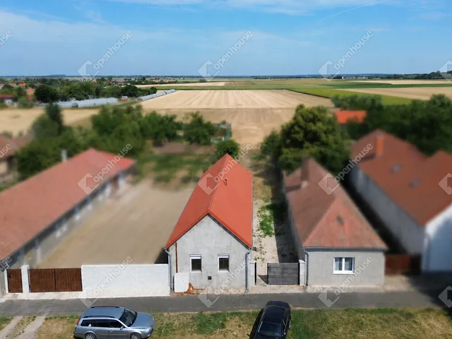 Eladó ház Páli 70 nm