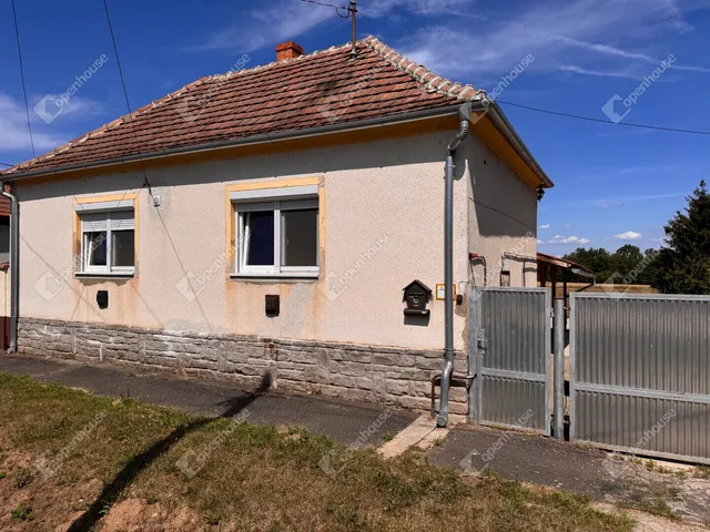Eladó ház Káld 68 nm