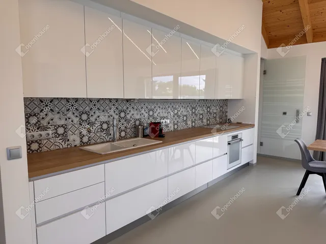 Eladó ház Sarród 94 nm