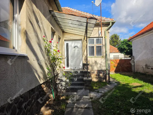 Eladó ház Sarród 90 nm
