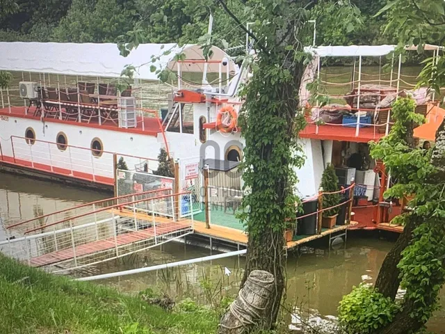 Eladó nyaraló Rakamaz 110 nm