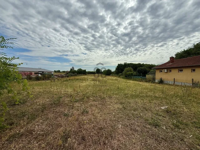 Eladó telek Nyíregyháza, Felsőpázsit 2255 nm