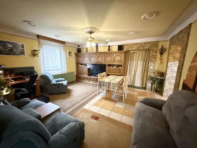 Eladó ház Napkor 225 nm