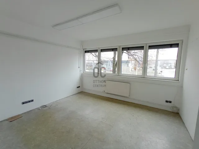 Kiadó kereskedelmi és ipari ingatlan Nyíregyháza, Belváros 45 nm