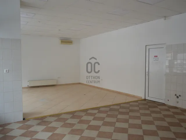 Eladó kereskedelmi és ipari ingatlan Nyíregyháza, Érkert 85 nm