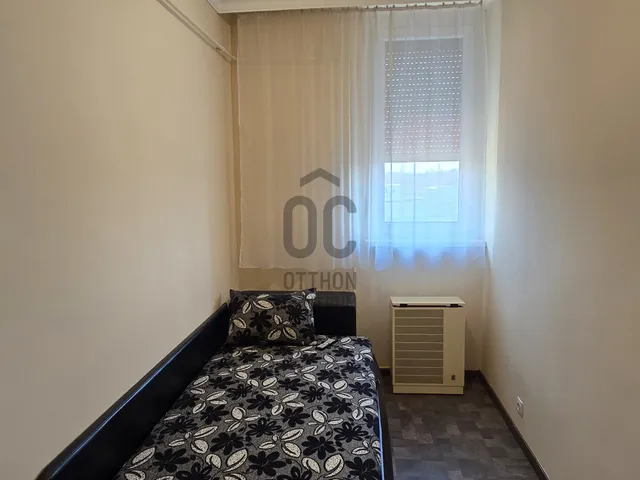 Eladó lakás Nyíregyháza, Érkert 42 nm