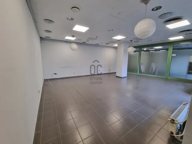 Eladó kereskedelmi és ipari ingatlan Nyíregyháza, Belváros 50 nm