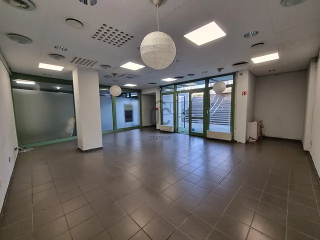 Eladó kereskedelmi és ipari ingatlan Nyíregyháza, Belváros 50 nm