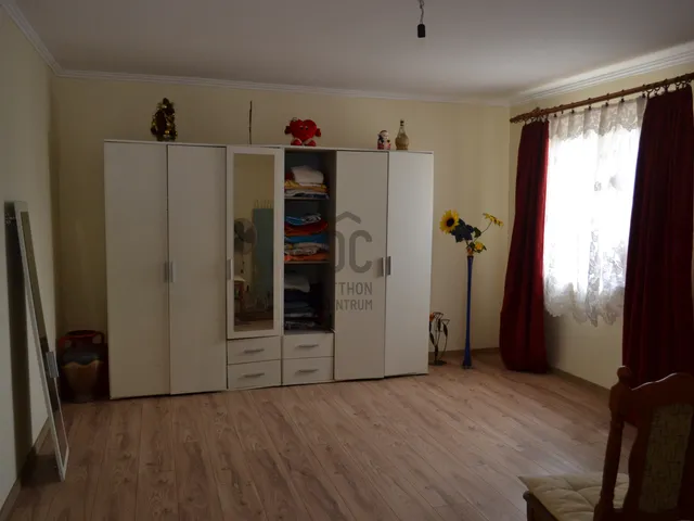 Eladó ház Kenézlő 70 nm