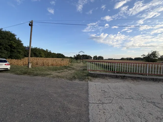 Eladó telek Nyíregyháza, Oros 14694 nm