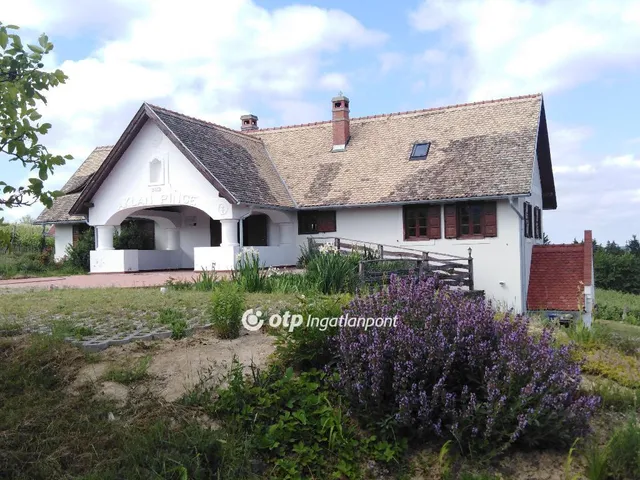 Eladó ház Lesencetomaj 390 nm