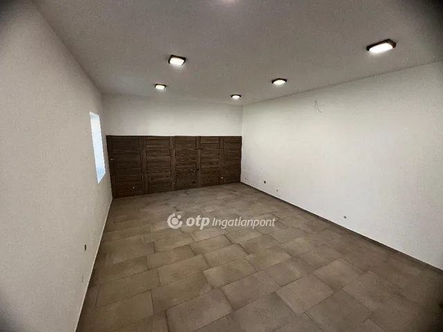 Eladó ház Mezőkövesd, Város 50 nm
