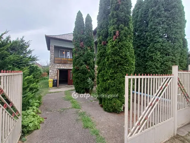 Eladó ház Szajla 220 nm