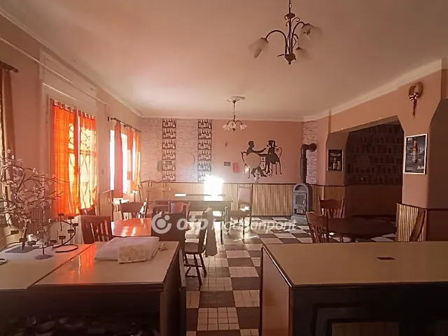 Eladó ház Recsk 550 nm