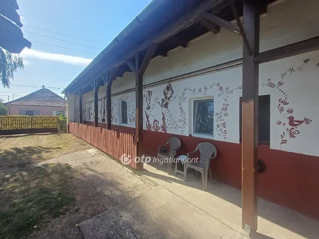 Eladó ház Kömlő 72 nm