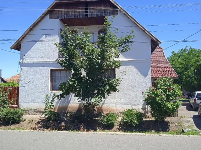 Eladó ház Hatvan 193 nm