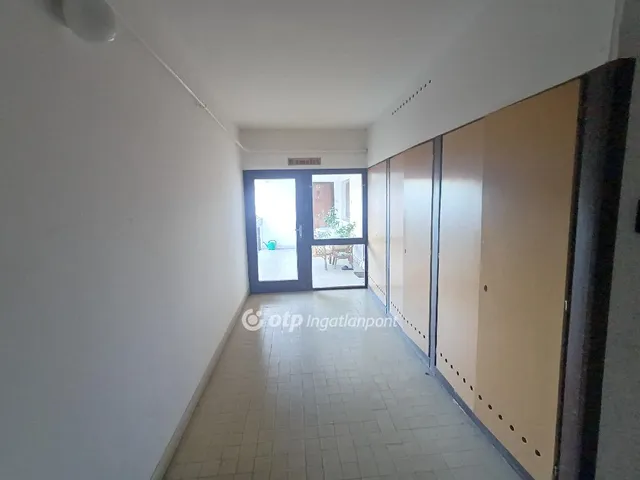 Eladó lakás Eger, Belváros 90 nm