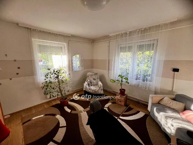 Eladó ház Füzesabony 180 nm