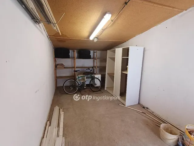 Eladó garázs Eger 18 nm