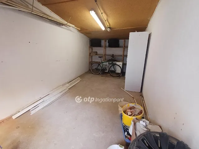 Eladó garázs Eger 18 nm