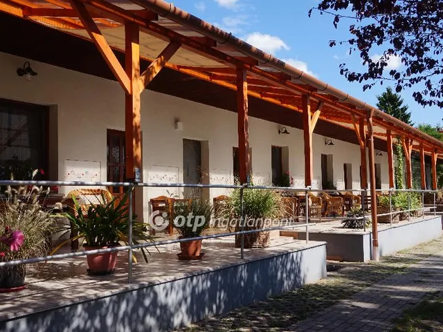 Eladó kereskedelmi és ipari ingatlan Gyöngyös 440 nm