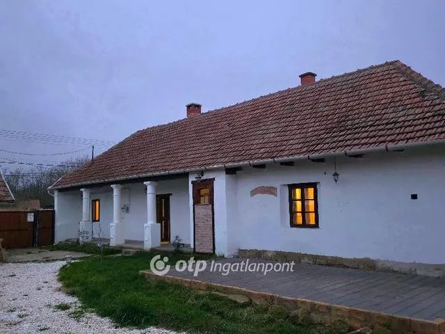 Eladó ház Feldebrő 72 nm