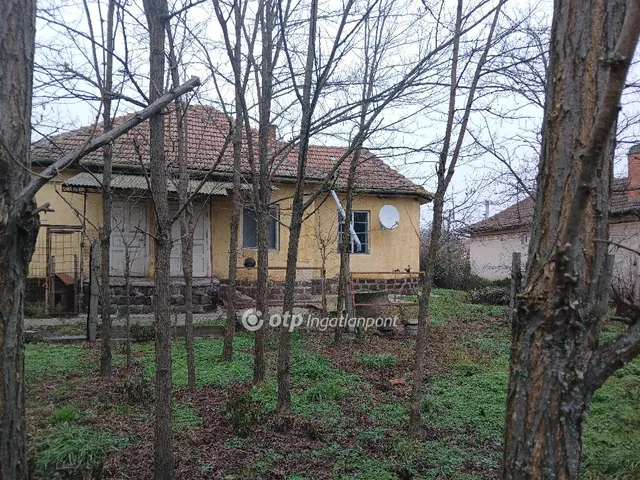 Eladó ház Karácsond 88 nm