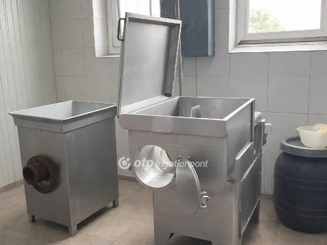 Eladó kereskedelmi és ipari ingatlan Füzesabony 998 nm