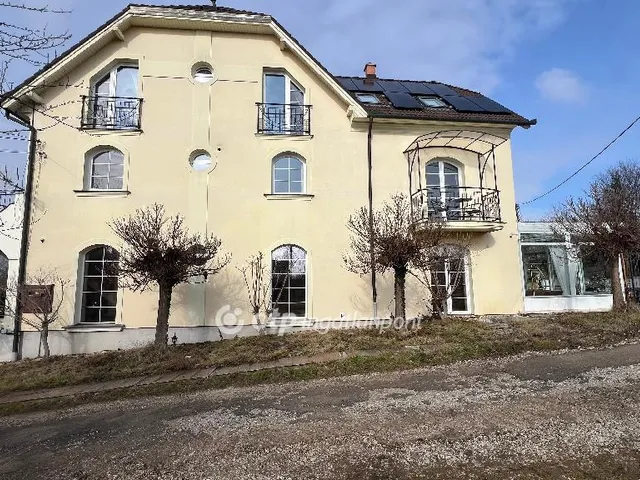 Eladó kereskedelmi és ipari ingatlan Eger 380 nm