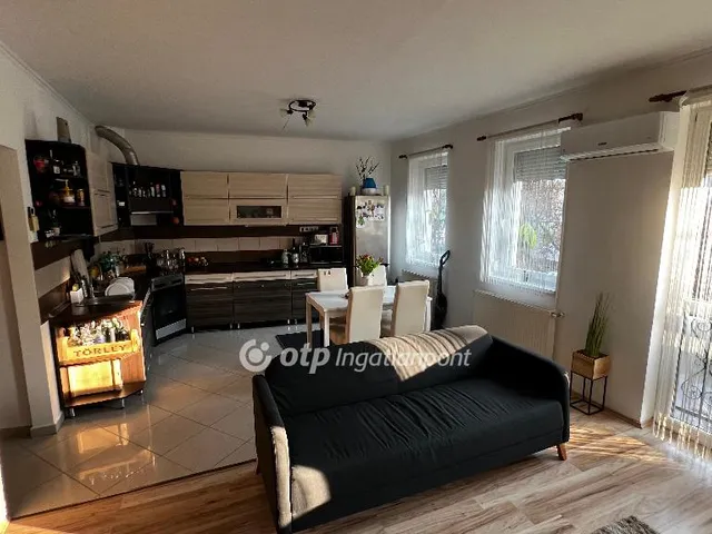 Eladó lakás Eger 74 nm