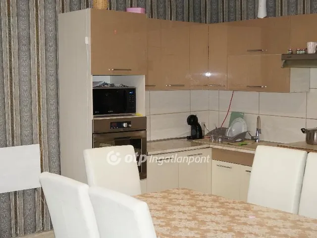 Eladó ház Csány 100 nm