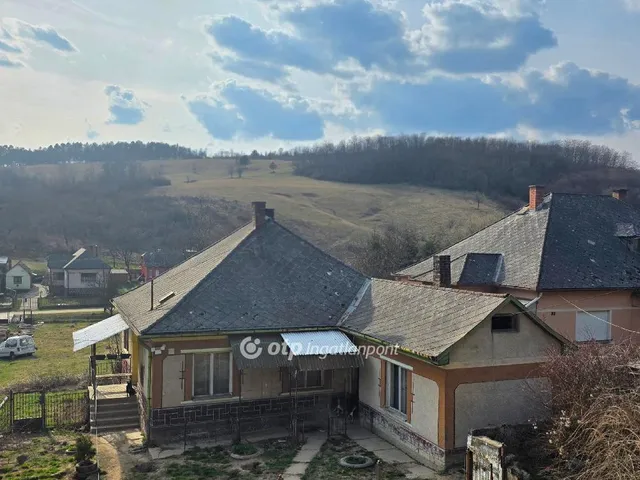 Eladó ház Bekölce 165 nm