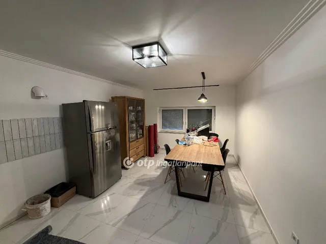 Eladó ház Eger, Lajosváros 140 nm