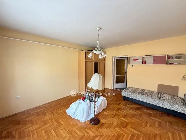 Eladó ház Eger, Lajosváros 140 nm