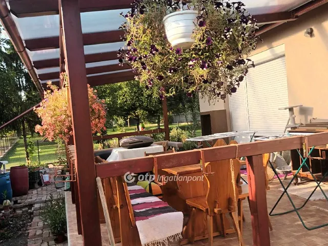 Eladó ház Gyöngyöshalász 81 nm