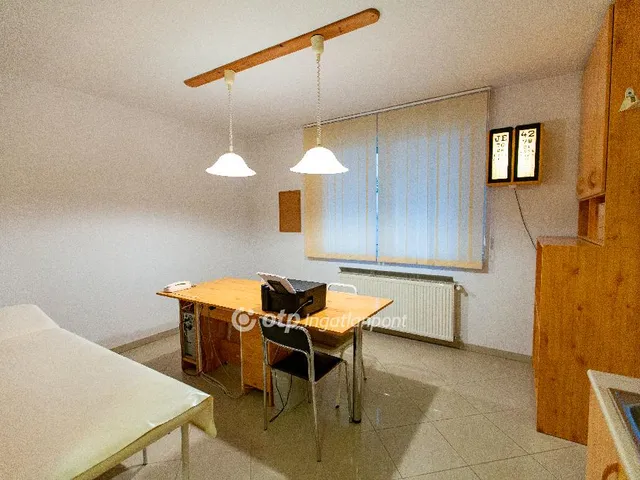 Eladó kereskedelmi és ipari ingatlan Eger 47 nm