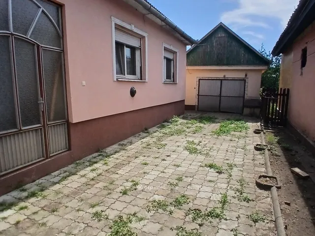 Eladó ház Karácsond 92 nm